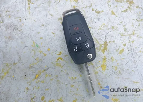 2015 Ford Fusion S z USA, uszkodzony, nr VIN 3FA6P0G77FR142532